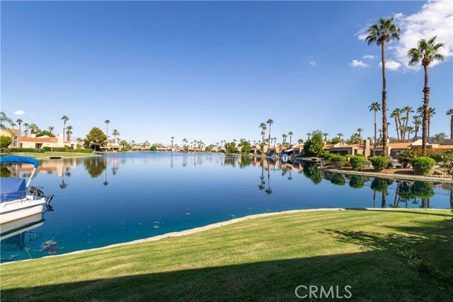 77 Lake Shore Drive, Rancho Mirage, CA 92270