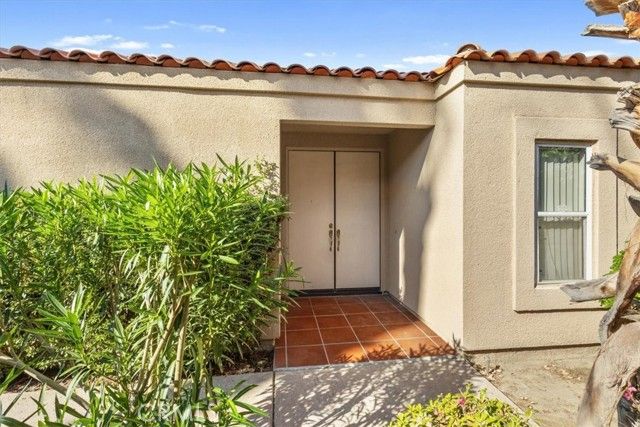 77 Lake Shore Drive, Rancho Mirage, CA 92270