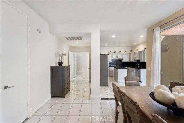 77 Lake Shore Drive, Rancho Mirage, CA 92270