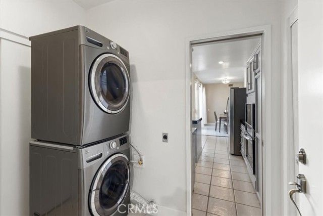 77 Lake Shore Drive, Rancho Mirage, CA 92270