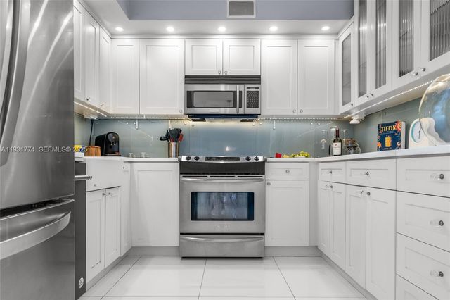 6900 Bay Dr 5K, Miami Beach, FL 33141