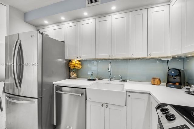 6900 Bay Dr 5K, Miami Beach, FL 33141