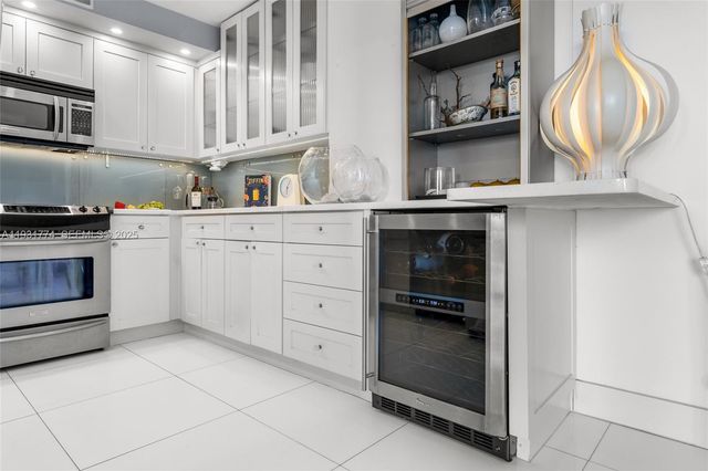 6900 Bay Dr 5K, Miami Beach, FL 33141