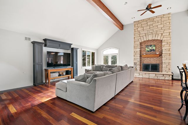 17966 S Hunt Club Drive, Mokena, IL 60448