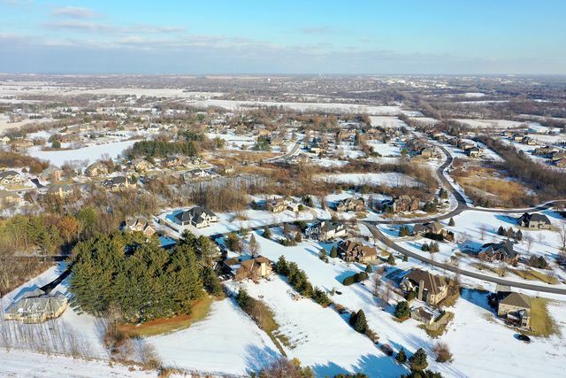 17966 S Hunt Club Drive, Mokena, IL 60448