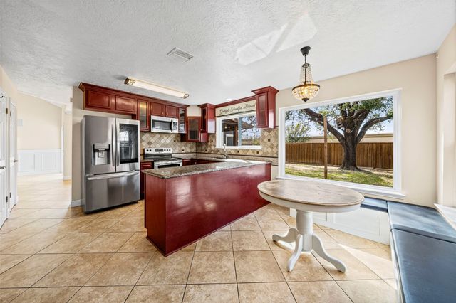 4355 Metronome Drive, Grand Prairie, TX 75052