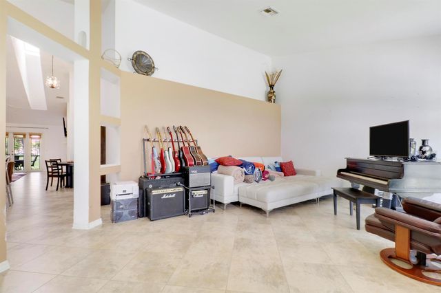 12441 89th Place N, West Palm Beach, FL 33412