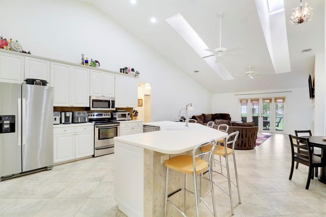 12441 89th Place N, West Palm Beach, FL 33412