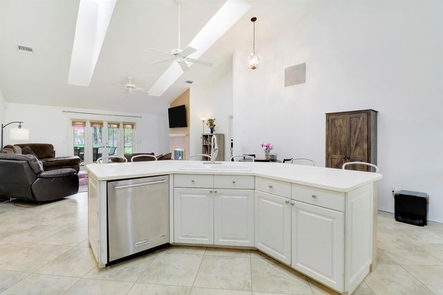 12441 89th Place N, West Palm Beach, FL 33412