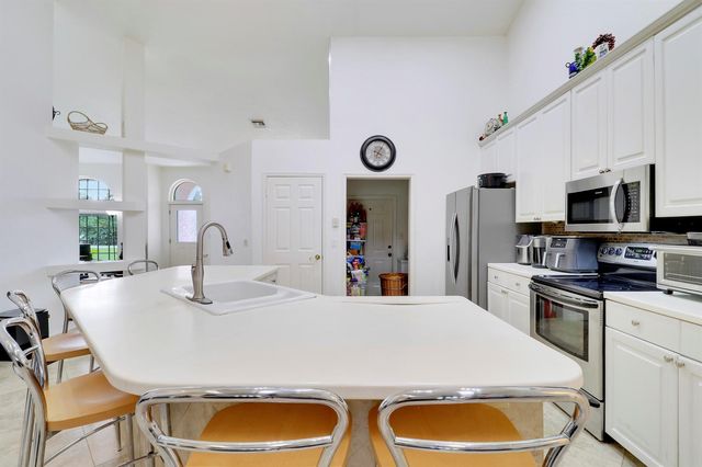 12441 89th Place N, West Palm Beach, FL 33412