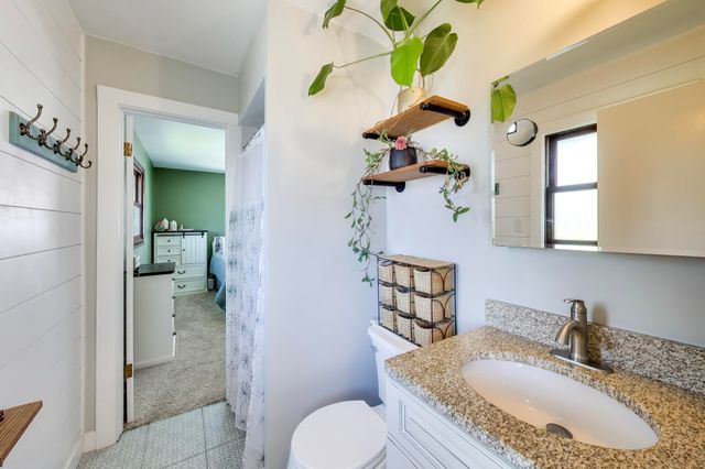 9444 Wildwood Drive, Highland, IN 46322