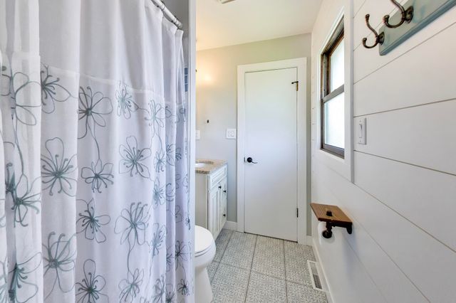 9444 Wildwood Drive, Highland, IN 46322