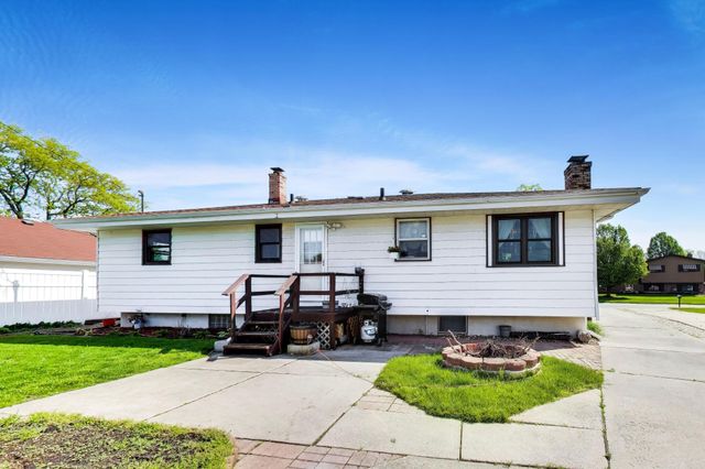 9444 Wildwood Drive, Highland, IN 46322
