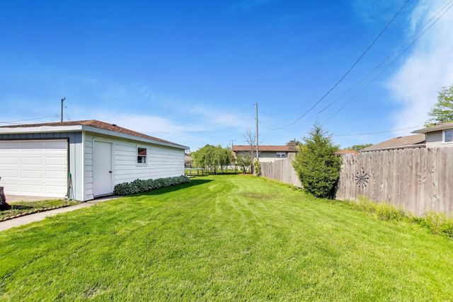 9444 Wildwood Drive, Highland, IN 46322