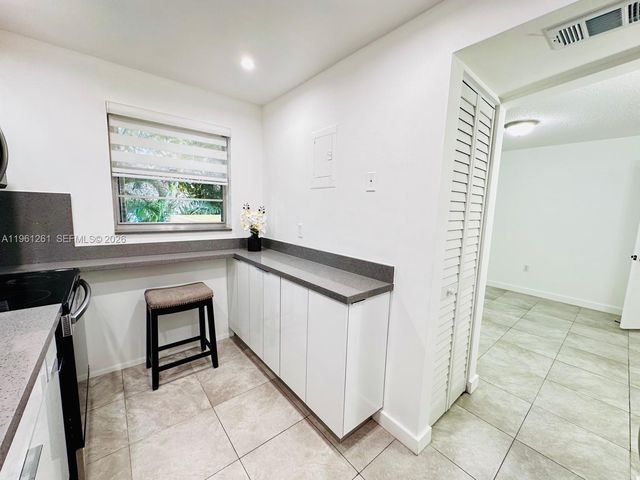 3490 Foxcroft Road B208, Miramar, FL 33025