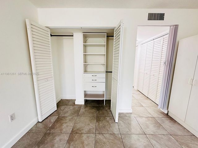 3490 Foxcroft Road B208, Miramar, FL 33025