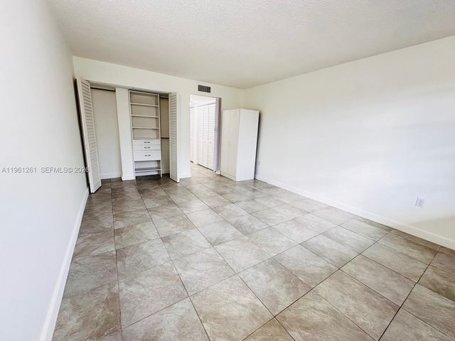 3490 Foxcroft Road B208, Miramar, FL 33025