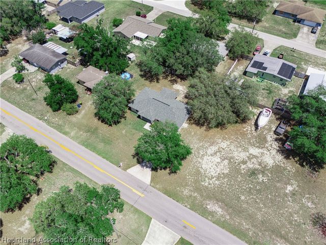 2124 N Highlands Boulevard, Avon Park, FL 33825
