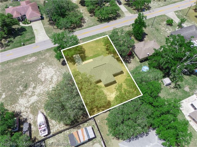2124 N Highlands Boulevard, Avon Park, FL 33825