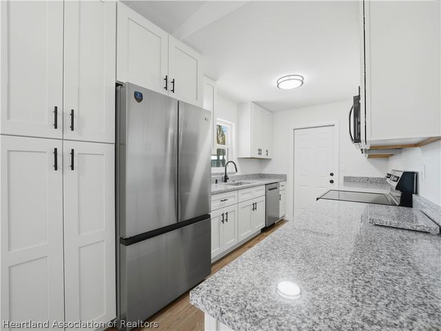 2124 N Highlands Boulevard, Avon Park, FL 33825