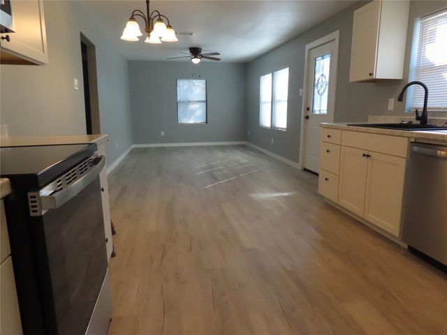 2317 Cool Mist Lane, Dallas, TX 75253