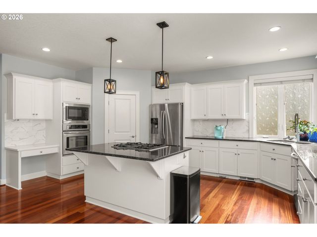 3426 DOUBLETREE St, Forest Grove, OR 97116