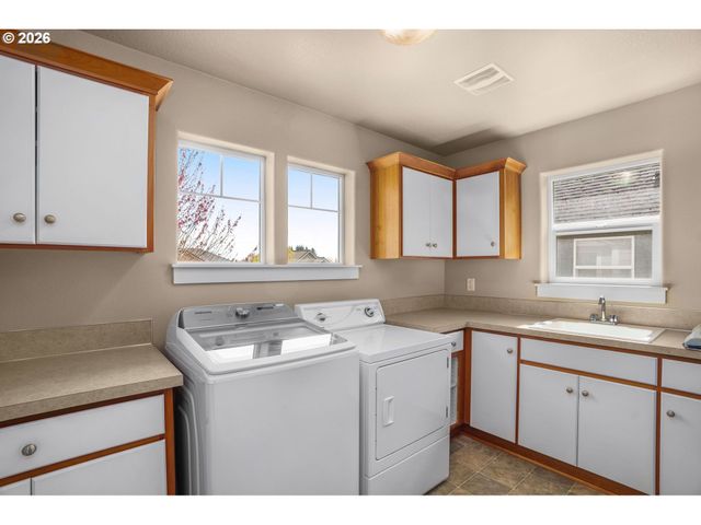 3426 DOUBLETREE St, Forest Grove, OR 97116