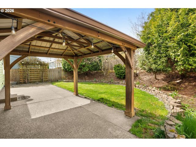 3426 DOUBLETREE St, Forest Grove, OR 97116