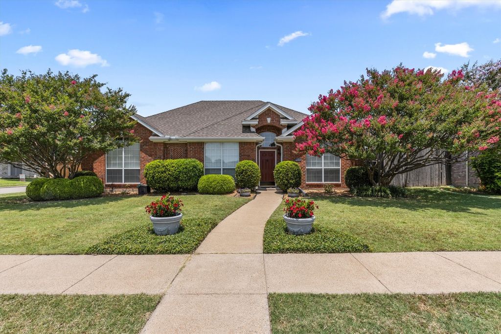 7201 Armstrong Lane, Rowlett, TX 75089