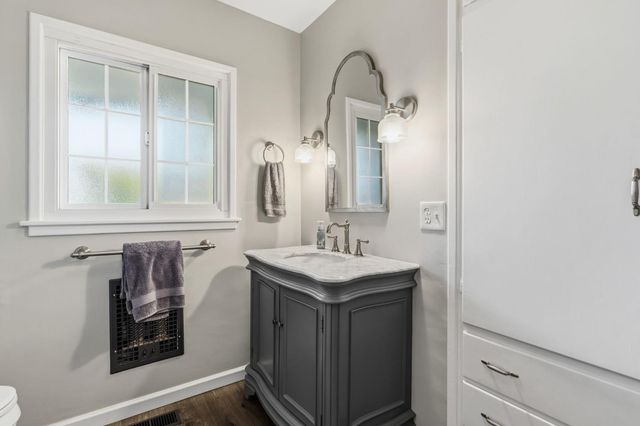 1423 20th Avenue, Kingsburg, CA 93631