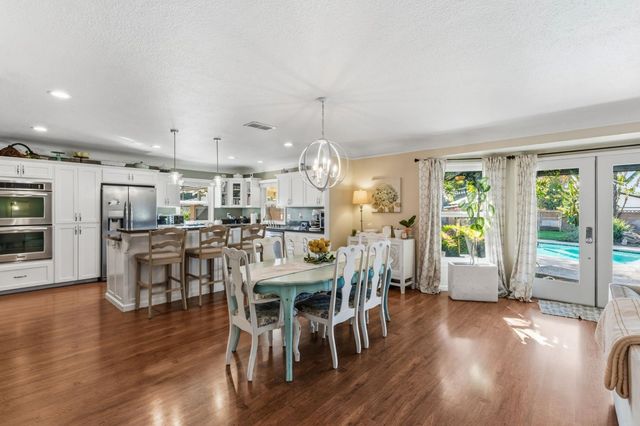 1423 20th Avenue, Kingsburg, CA 93631