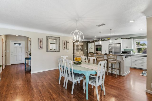 1423 20th Avenue, Kingsburg, CA 93631