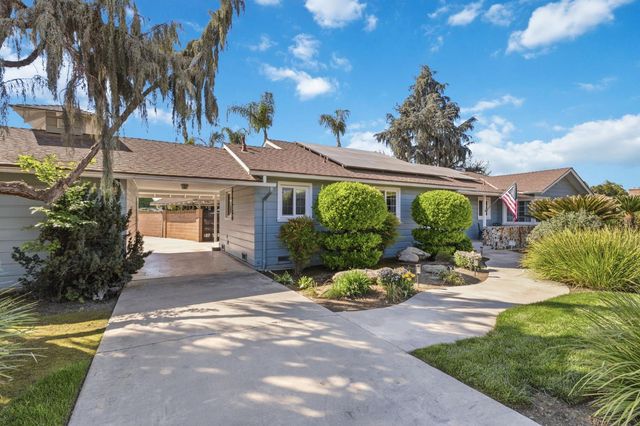 1423 20th Avenue, Kingsburg, CA 93631