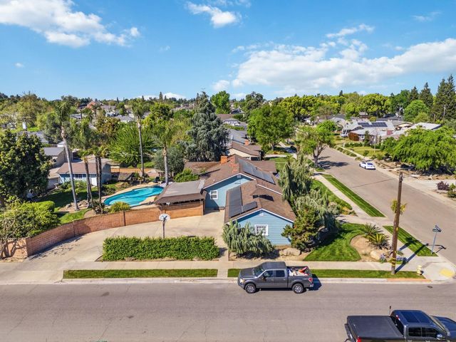 1423 20th Avenue, Kingsburg, CA 93631