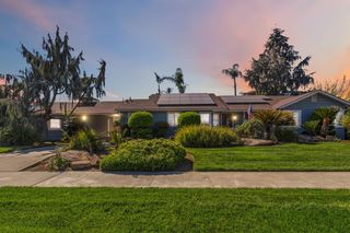 1423 20th Avenue, Kingsburg, CA 93631