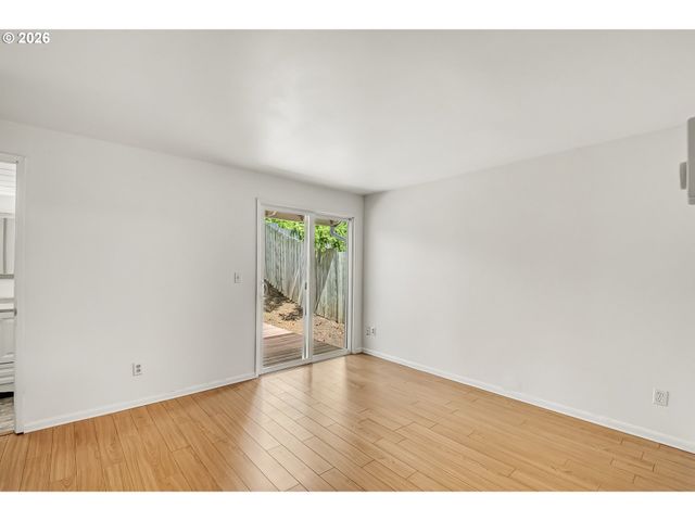 5545 Nw RIDGEMOOR Ct, Portland, OR 97229