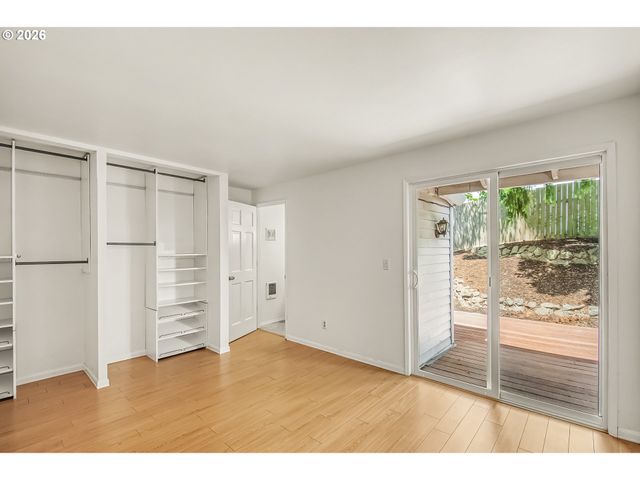 5545 Nw RIDGEMOOR Ct, Portland, OR 97229