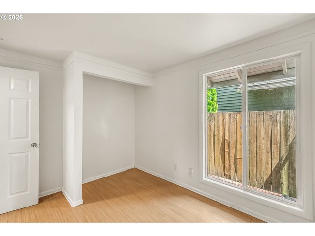 5545 Nw RIDGEMOOR Ct, Portland, OR 97229