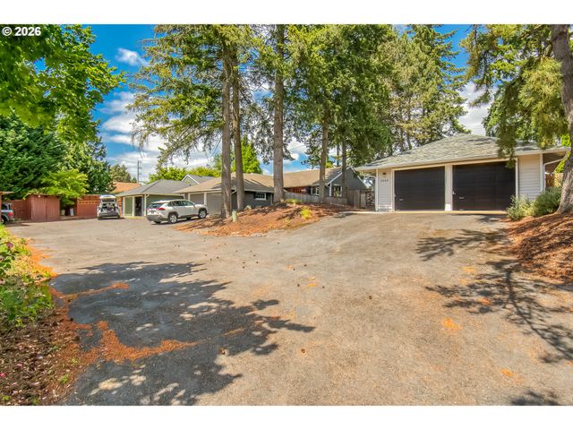 5545 Nw RIDGEMOOR Ct, Portland, OR 97229