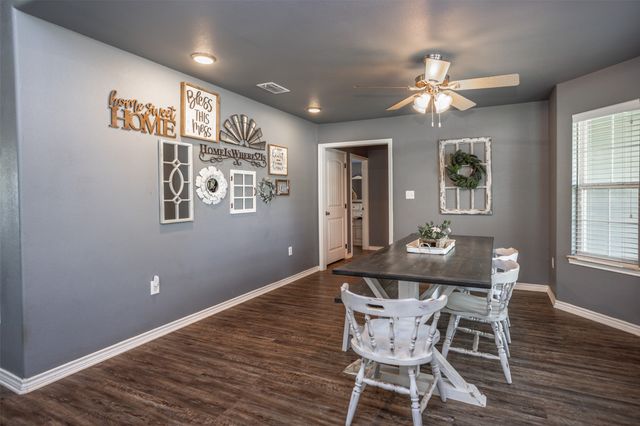 400 E Hinton Street, Tioga, TX 76271
