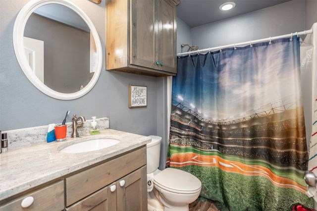 400 E Hinton Street, Tioga, TX 76271