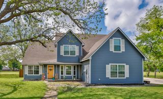 400 E Hinton Street, Tioga, TX 76271