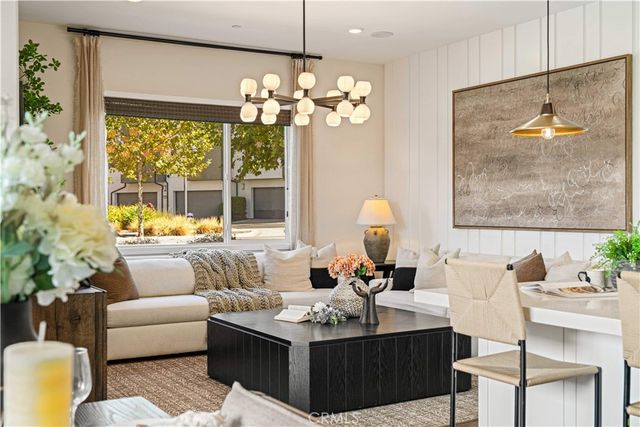 187 Sawbuck, Irvine, CA 92618