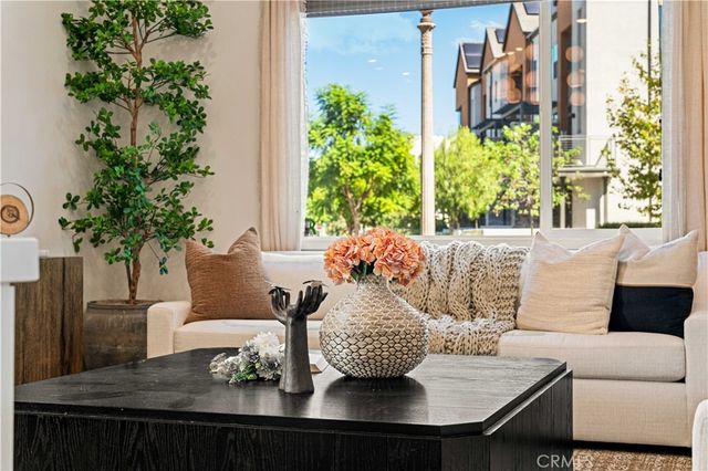 187 Sawbuck, Irvine, CA 92618