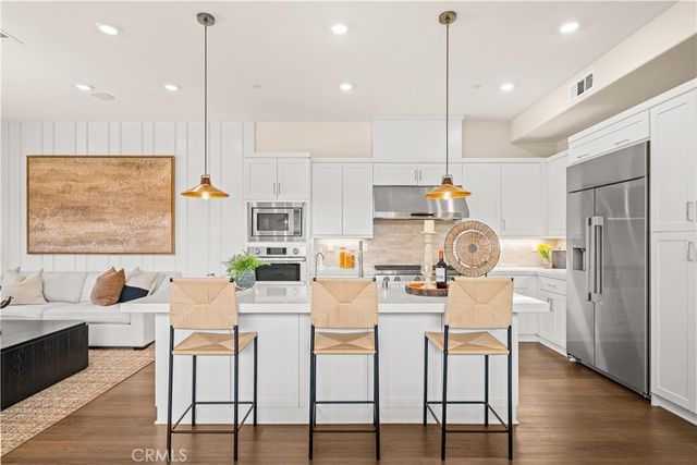 187 Sawbuck, Irvine, CA 92618