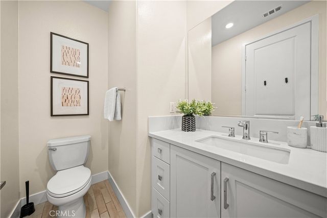 187 Sawbuck, Irvine, CA 92618