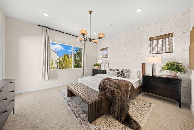 187 Sawbuck, Irvine, CA 92618