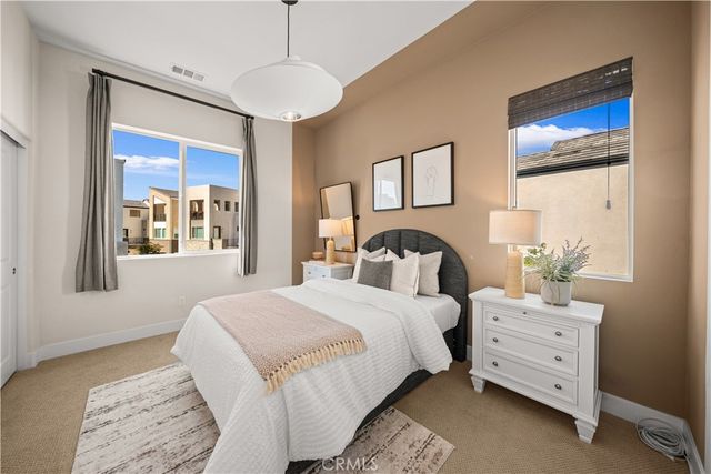 187 Sawbuck, Irvine, CA 92618