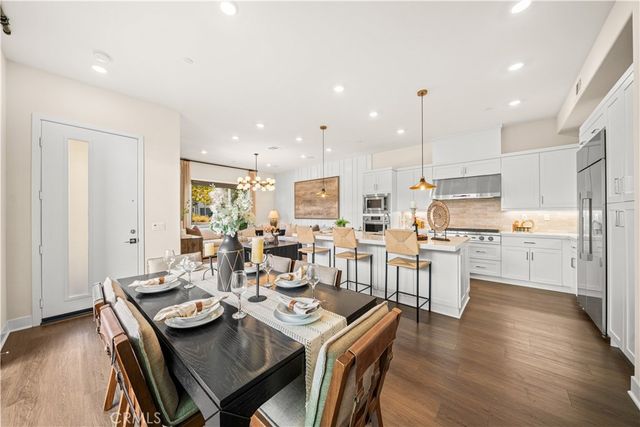 187 Sawbuck, Irvine, CA 92618