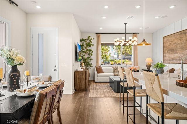 187 Sawbuck, Irvine, CA 92618